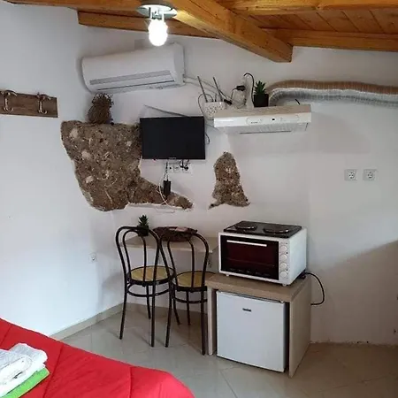 Rodomelo Cute 3 * Leonídion
